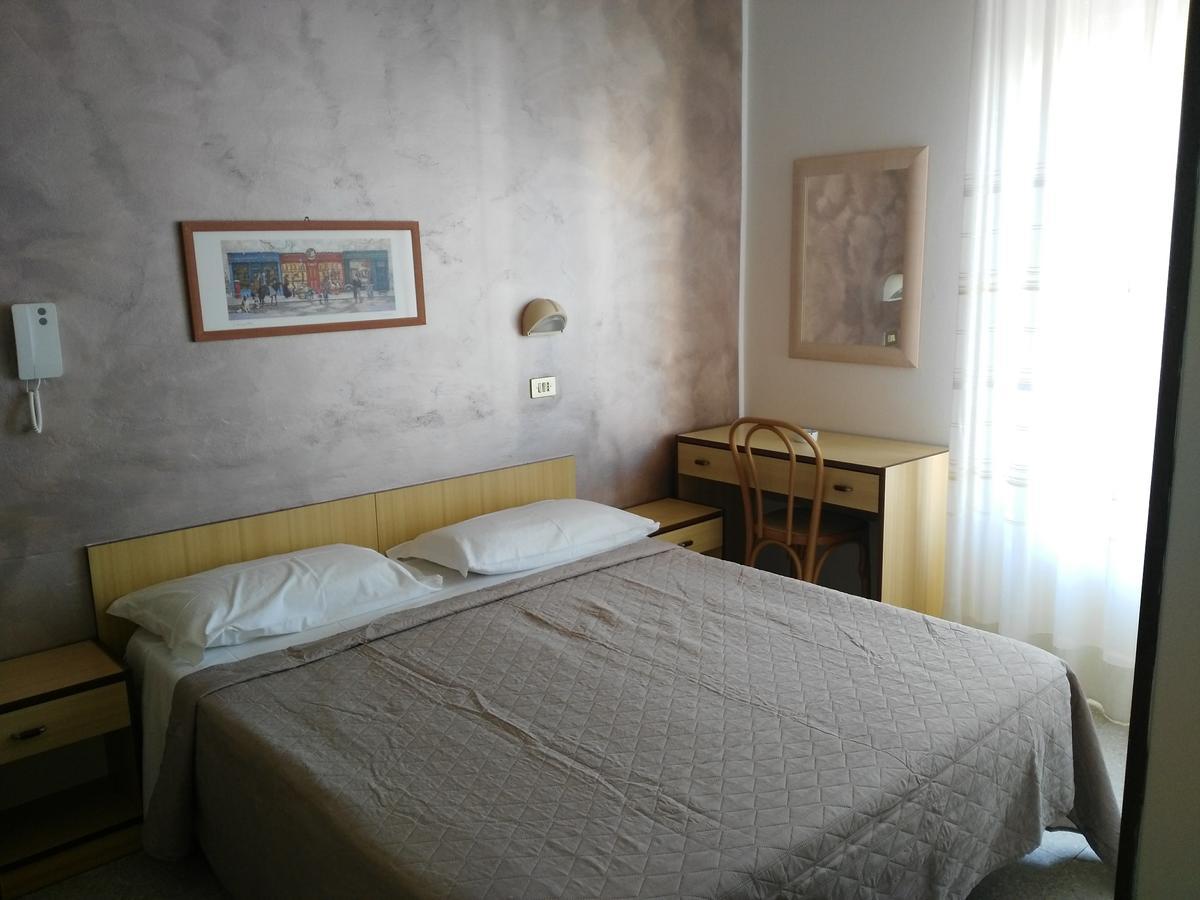 Hotel Marittimo Rimini Exterior photo